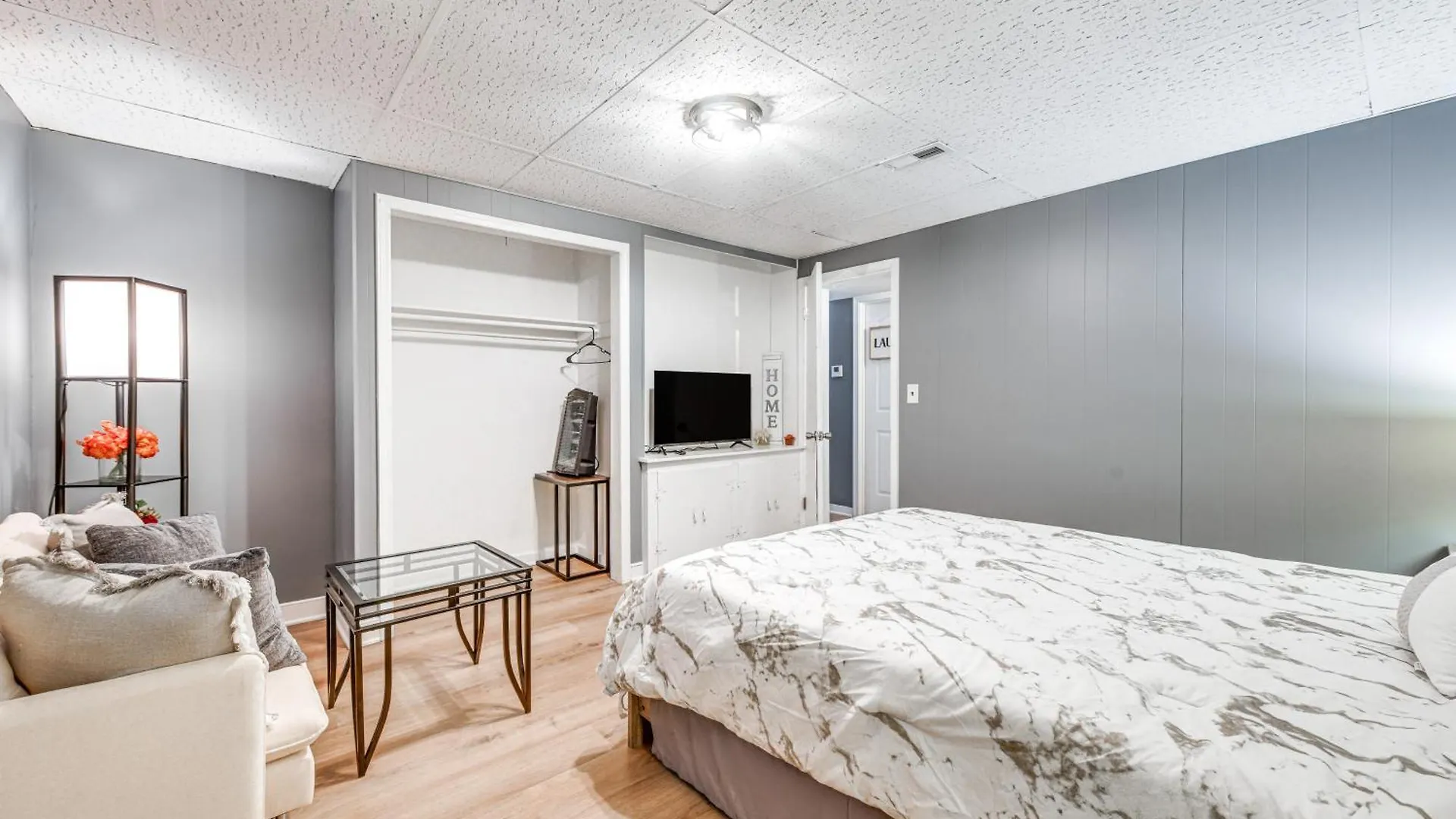 Lakefront Guest Suite Near 里士满 公寓